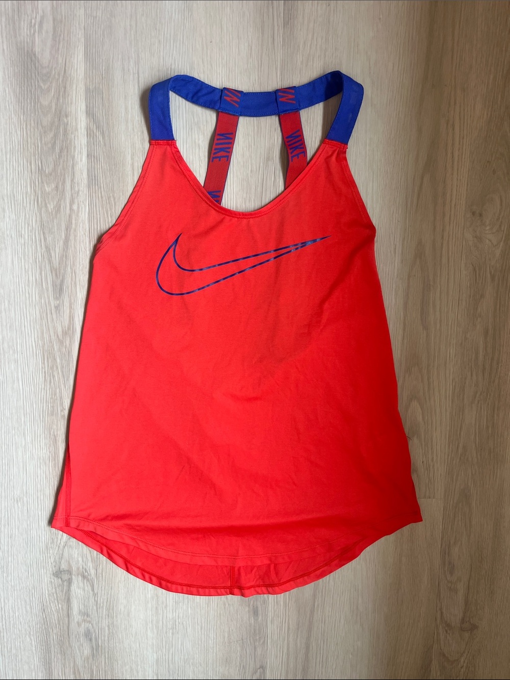 Nike Tank Women’s Small - Picture 1 of 4